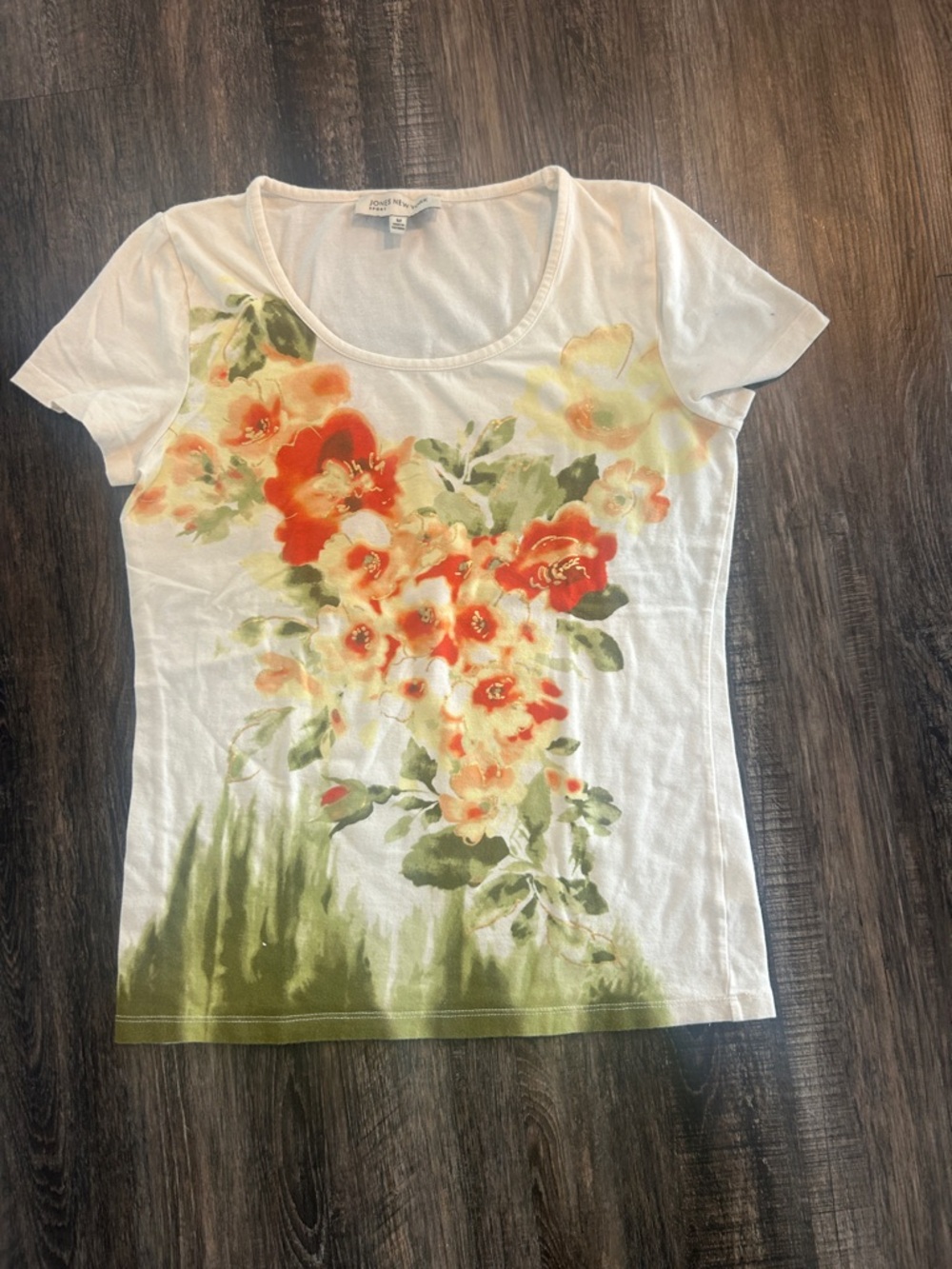 Jones New York White Scoop Neck Tee with Orange Floral Bouquet